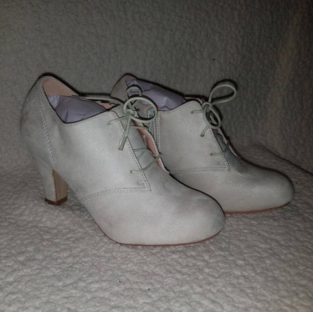 🎉HP🎉Leona Oxford High Heels (Color: Stone) - Picture 6 of 8